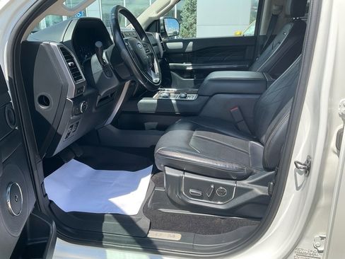 Used 2021 Ford Expedition Platinum image 5