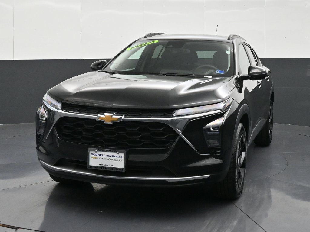Certified 2026 Chevrolet Trax LT FWD image 8