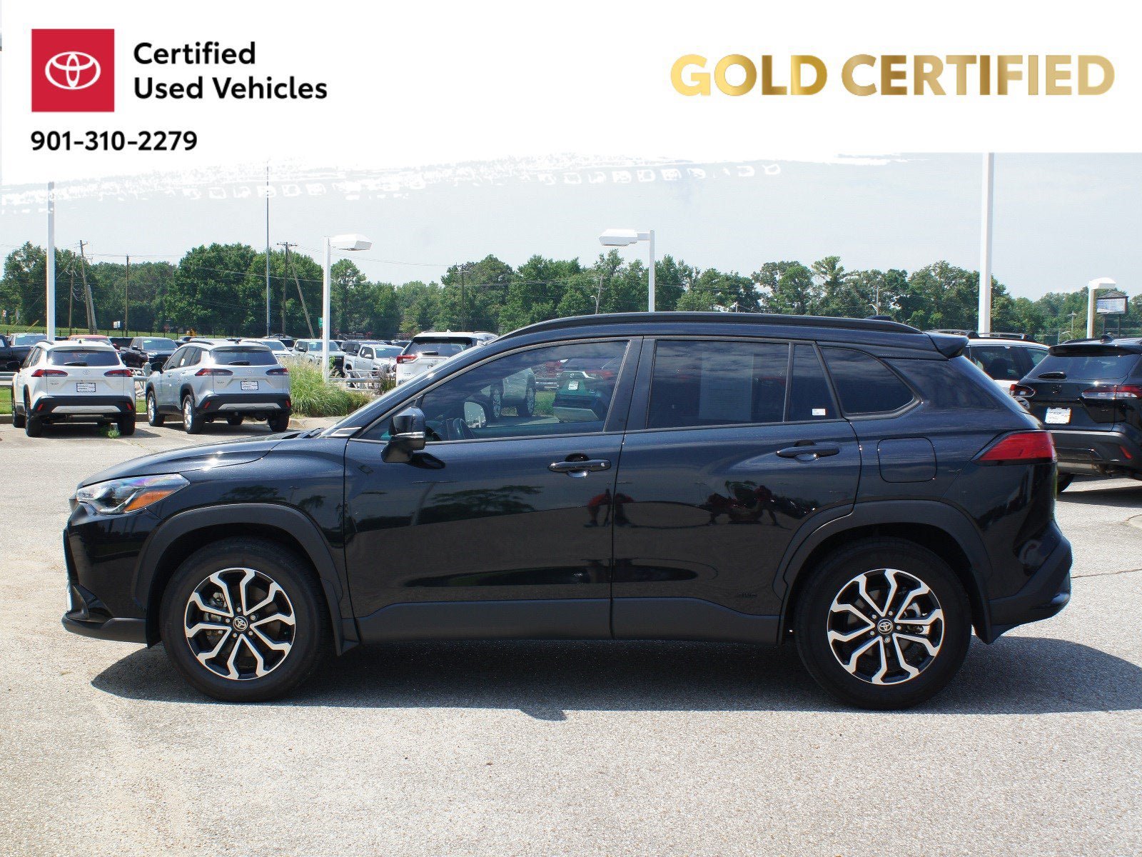 Used 2023 Toyota Corolla Cross AWD Hybrid image 11