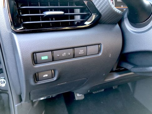 New 2025 Nissan Sentra SV w/ SV Premium Package image 18