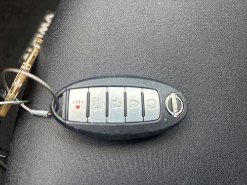 Used 2025 Nissan Altima 2.5 SV FWD image 23