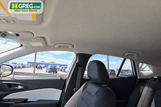 Used 2026 Chevrolet Trax LT FWD image 11
