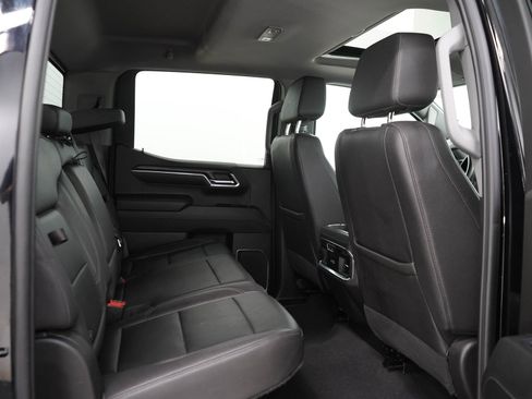 Used 2023 GMC Sierra 1500 SLT w/ SLT Premium Plus Package AWD/4WD image 14