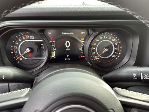 New 2025 Jeep Gladiator Mojave image 17