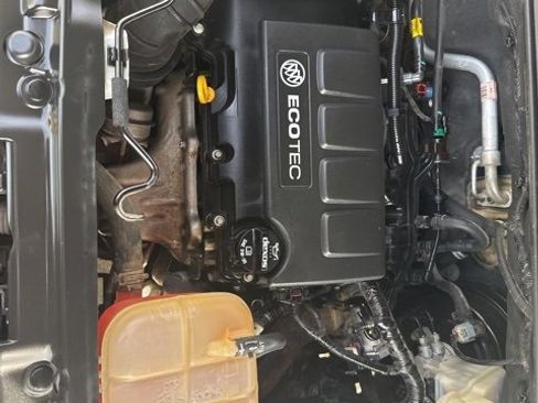 Used 2018 Buick Encore Preferred image 10