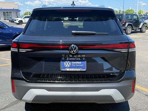 Certified 2025 Volkswagen Tiguan S AWD/4WD image 4