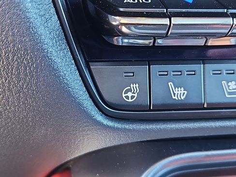 Certified 2025 MAZDA CX-70 3.3 Turbo S w/ Premium Package image 16