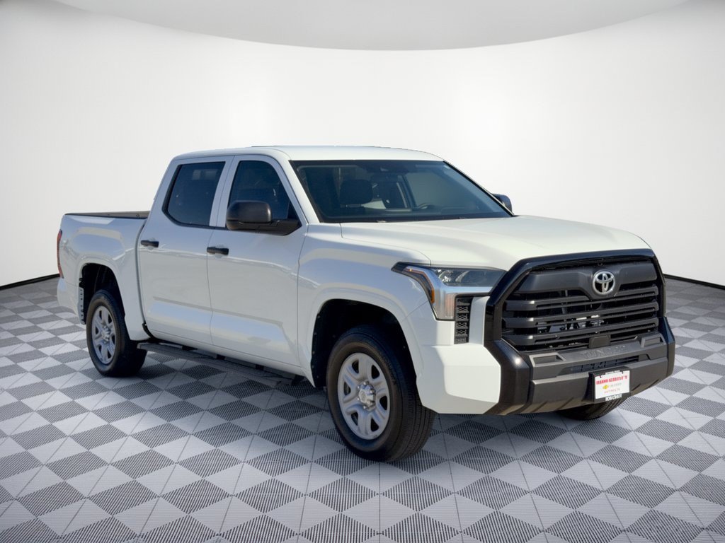 Used 2024 Toyota Tundra SR w/ SR Tow Package AWD/4WD image 7