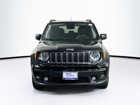Used 2022 Jeep Renegade Latitude AWD/4WD image 2