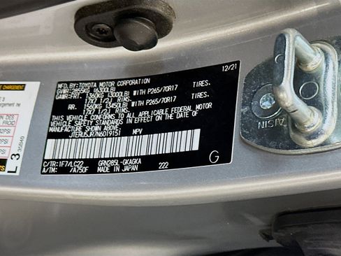 Used 2022 Toyota 4Runner TRD Off-Road Premium image 12