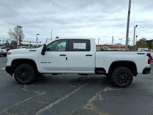 New 2026 Chevrolet Silverado 2500 LT w/ Trail Boss Package image 6