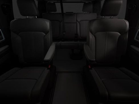 New 2026 Jeep Grand Wagoneer 2WD image 3