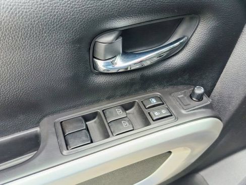 Used 2021 Nissan Titan SV w/ SV Convenience Package RWD image 13