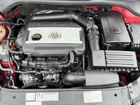 Used 2013 Volkswagen GTI Driver's Edition FWD image 38