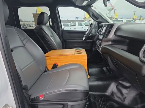 Used 2024 RAM 3500 Tradesman image 35