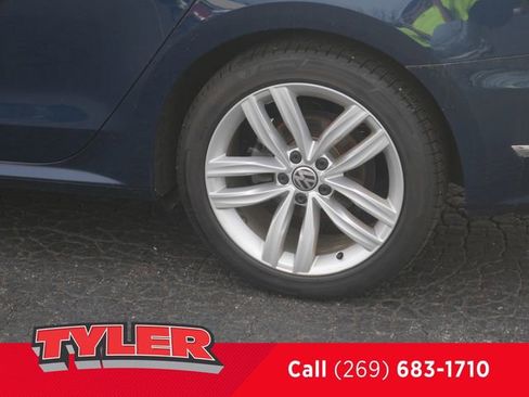 Used 2019 Volkswagen Passat 2.0T Wolfsburg w/ Wheels & Sunroof Package FWD image 45