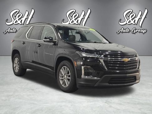 Used 2022 Chevrolet Traverse LT AWD/4WD image 2
