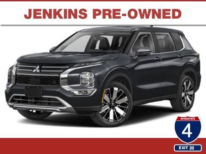 Used 2025 Mitsubishi Outlander SE