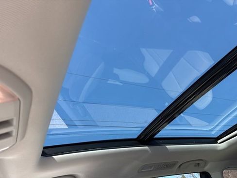 Used 2019 Subaru Ascent Limited image 30