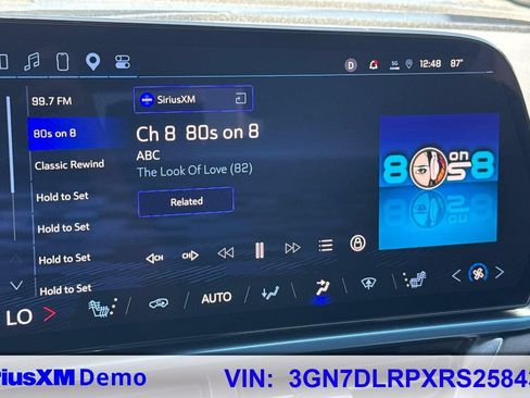 Used 2024 Chevrolet Equinox EV LT FWD image 51