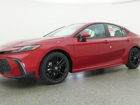 New 2026 Toyota Camry SE FWD image 17
