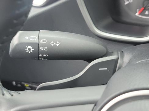 Used 2022 Toyota Corolla SE w/ SE Preferred Package FWD image 22