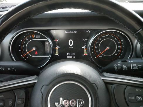 Used 2022 Jeep Wrangler Unlimited Sport image 21