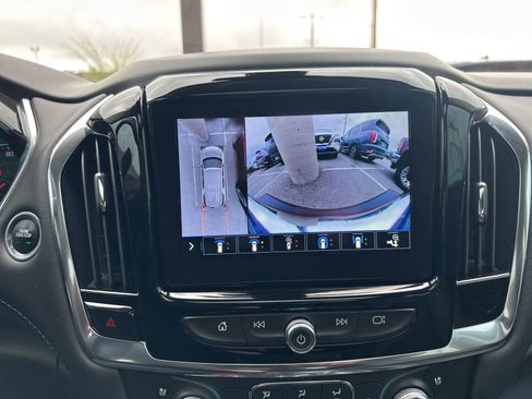 Used 2021 Chevrolet Traverse High Country FWD image 58