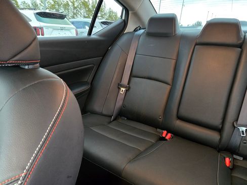 Used 2024 Nissan Altima 2.5 SR w/ SR Premium Package image 12