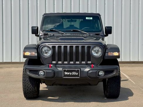 Used 2023 Jeep Wrangler Unlimited Rubicon w/ Dual Top Group AWD/4WD image 9