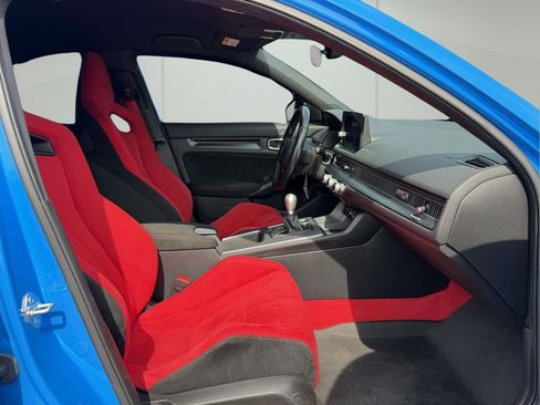 Used 2023 Honda Civic Type R image 11