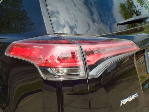 Used 2017 Toyota RAV4 SE w/ Power Extra Value Package image 15