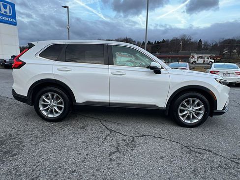 Used 2023 Honda CR-V EX-L image 3