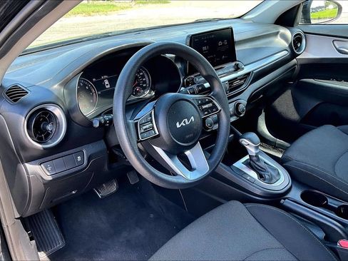 Used 2024 Kia Forte LXS FWD image 11