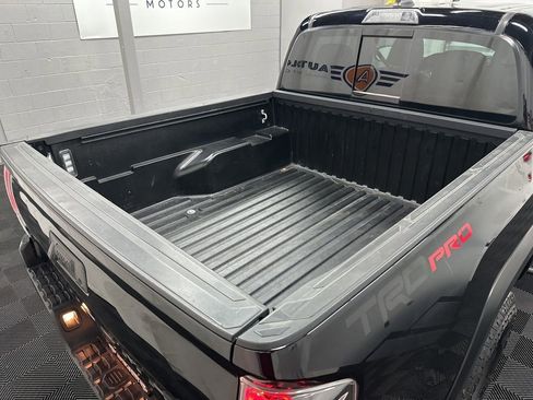 Used 2021 Toyota Tacoma TRD Pro AWD/4WD image 11