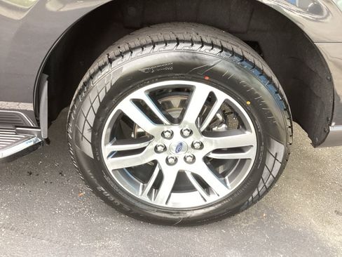 Used 2023 Ford Expedition Limited image 26