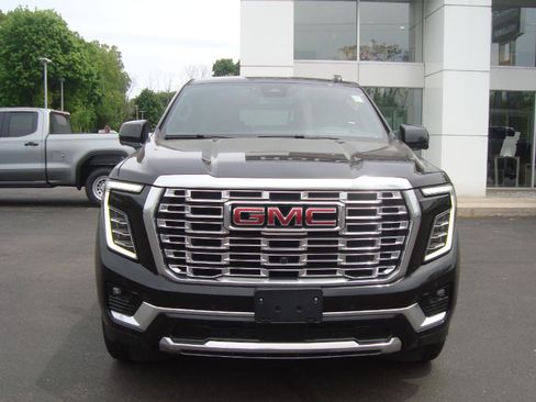 Certified 2025 GMC Yukon XL Denali AWD/4WD image 2