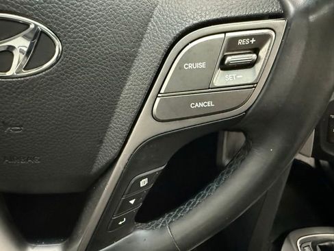 Used 2019 Hyundai Santa Fe XL image 18