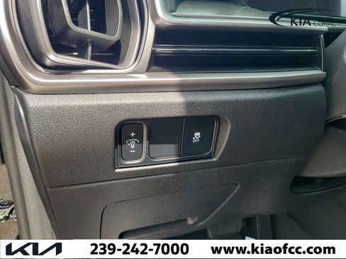 New 2026 Kia Sorento LX FWD image 21