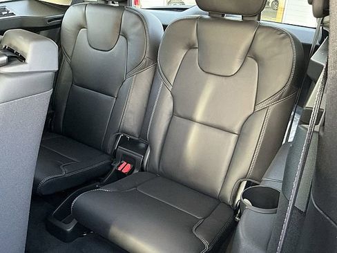 New 2026 Volvo XC90 T8 Ultra w/ Protection Package image 13
