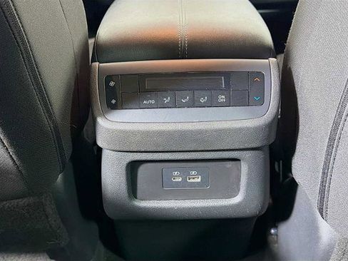 Certified 2024 Nissan Pathfinder SV image 22