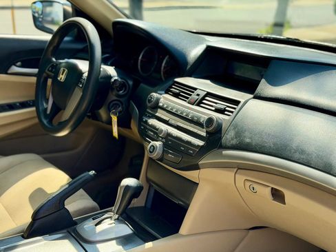 Used 2011 Honda Accord LX image 14