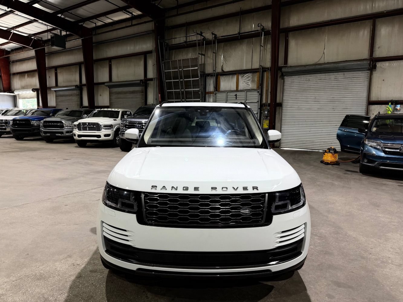 Used 2020 Land Rover Range Rover AWD/4WD image 10