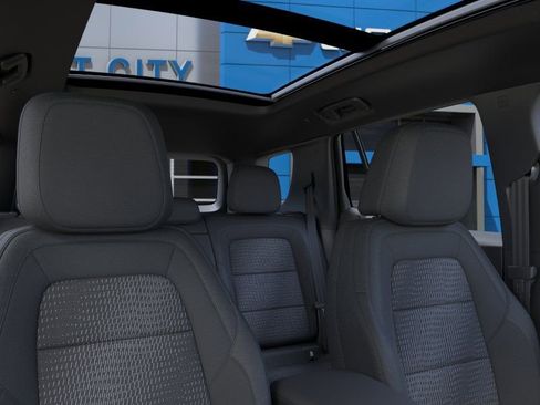 New 2026 Chevrolet Equinox LT FWD image 24