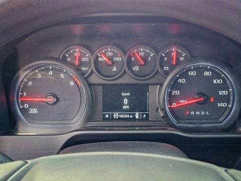 Used 2019 Chevrolet Silverado 1500 Custom w/ Custom Value Package image 17