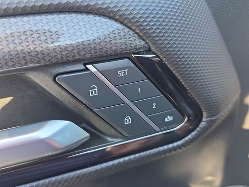 Certified 2022 Chevrolet Silverado 1500 ZR2 w/ Technology Package image 24