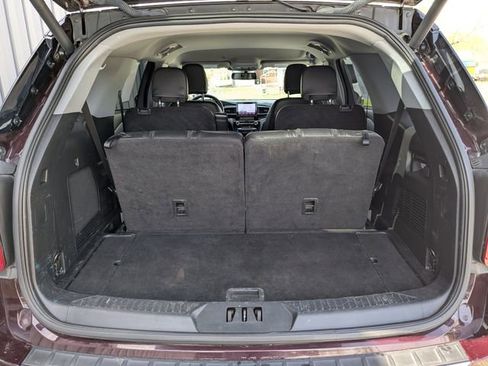 Used 2022 Ford Explorer Limited w/ Equipment Group 301A image 31