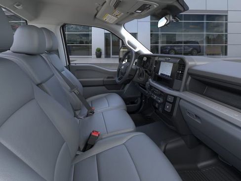 New 2025 Ford F550 4x4 Regular Cab Super Duty image 11
