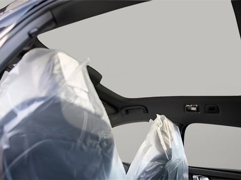 New 2024 Volvo C40 P8 Recharge Plus w/ Climate Package image 9