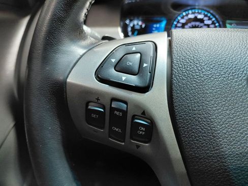 Used 2018 Ford Taurus SHO image 42